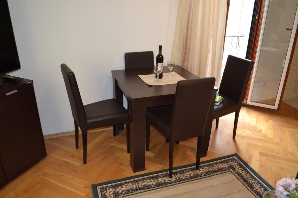 Abc Apartments Cattaro Esterno foto