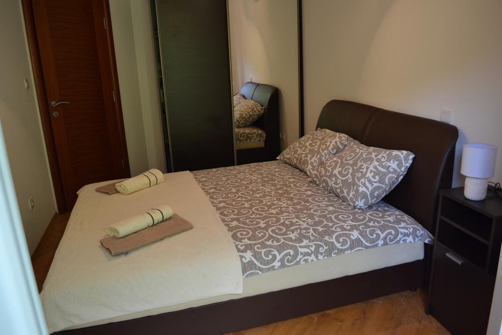 Abc Apartments Cattaro Esterno foto