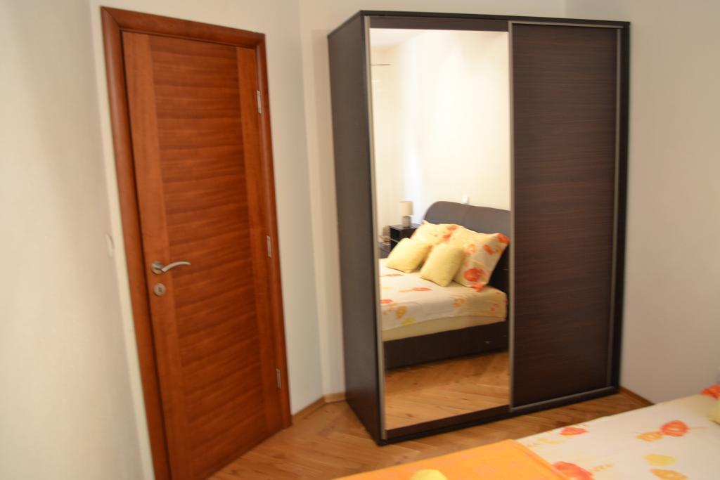 Abc Apartments Cattaro Esterno foto